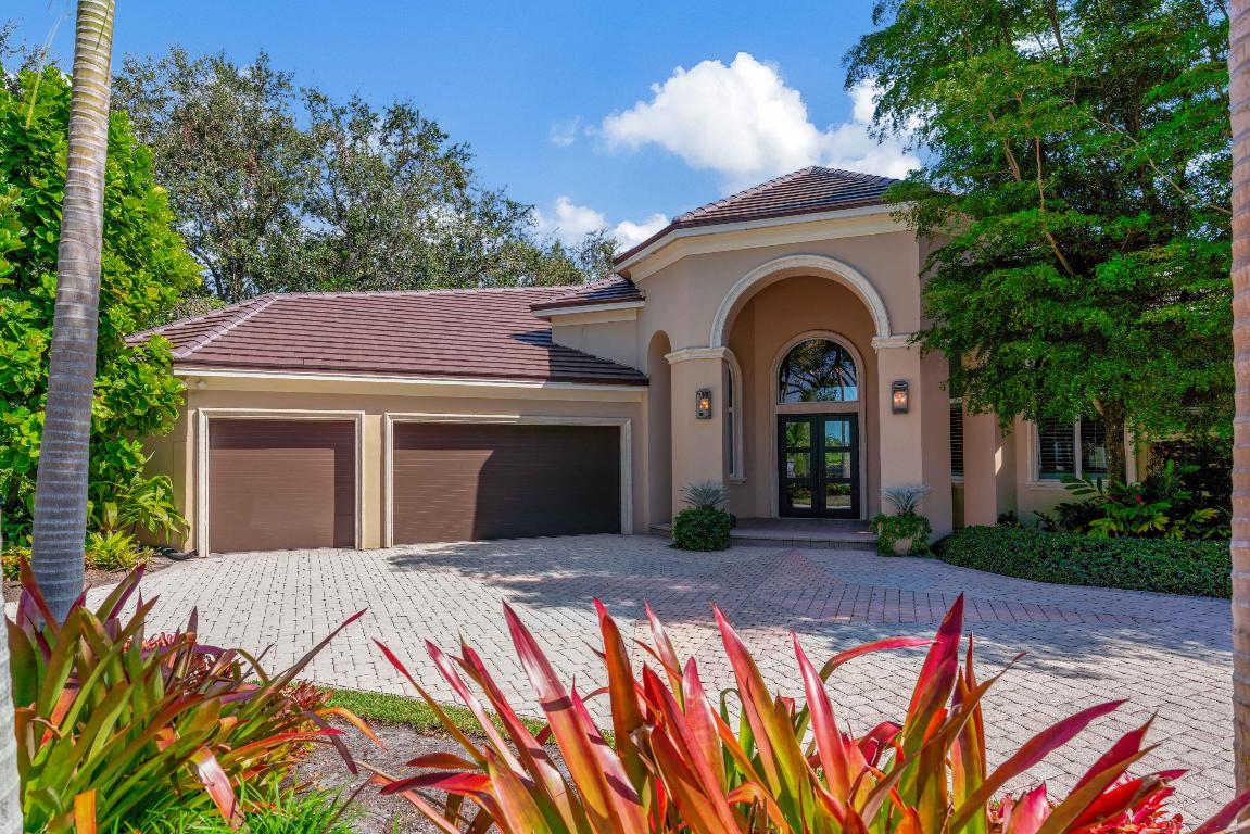 This stunningly renovated custom estate features 4 bedrooms, 4.1 bathrooms, and a spacious 3.5 car garage. Set on a beautifully landscaped lot with sweeping golf course views, this home is priced for immediate sale at $5.5M. Recent upgrades include a new roof, impact windows, and a generator, ensuring both elegance and peace of mind. Don't miss this incredible opportunity! Required golf membership purchase conveys all the first class amenities of Admirals Cove including two spectacular clubhouses, 45 holes of golf, 5 restaurants, 58 slip marina with floating docks, Yacht Club, 9 har tru tennis courts, 12 pickleball courts, state of the art fitness and wellness center with Technogym machines, 21,000 sq ft spa & salon, 30 room Waterside Private Boutique Hotel for members and their guests, brand new Golf Learning Center, Covesters kids club, dog park and Platinum service.