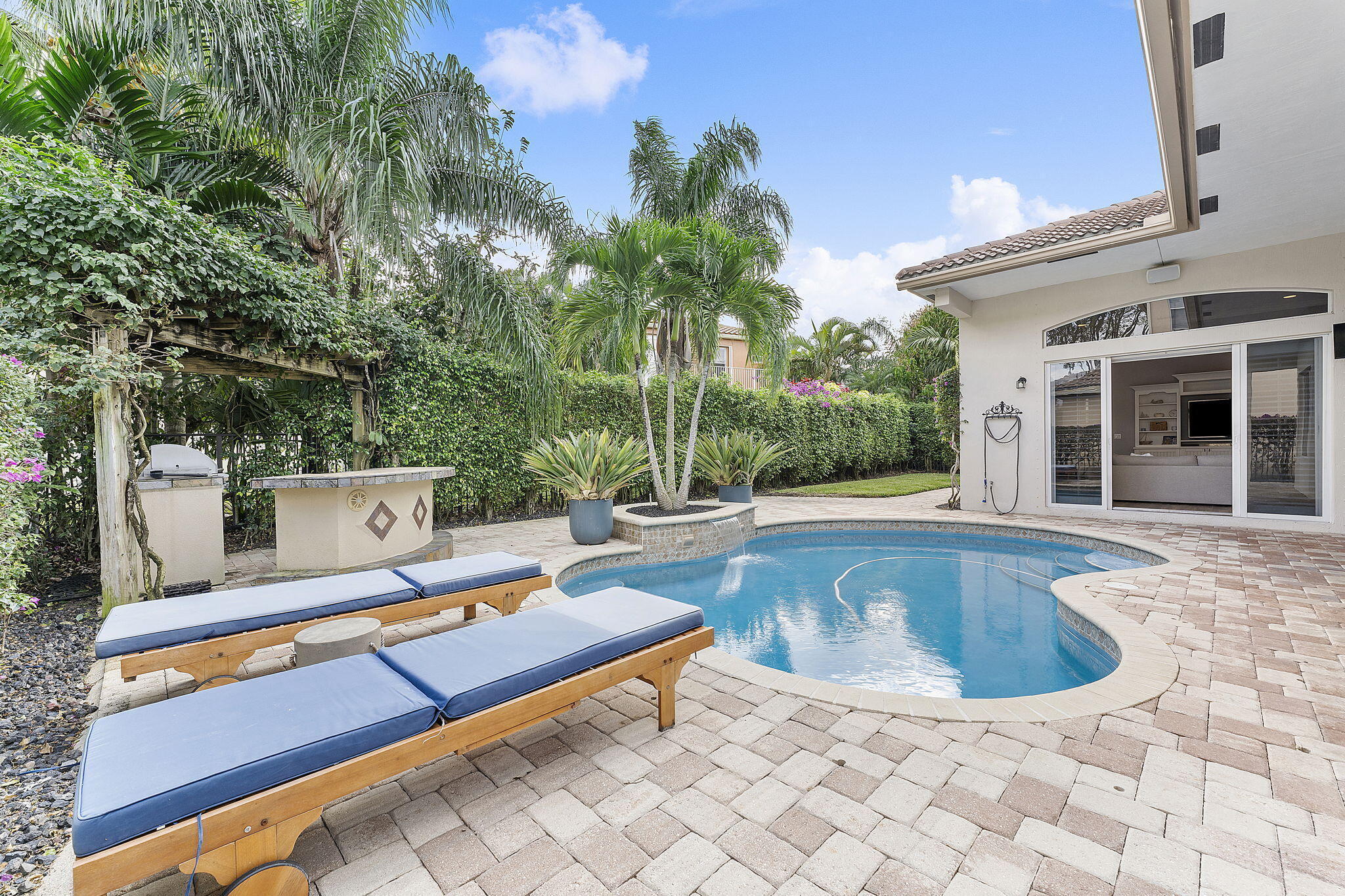 SARATOGA AT ROYAL PALM PL 1 - Residential