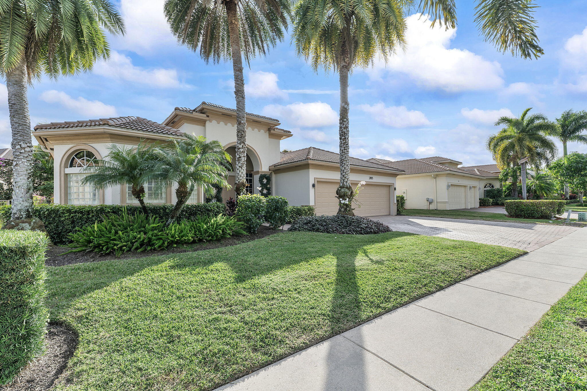 SARATOGA AT ROYAL PALM PL 1 - Residential