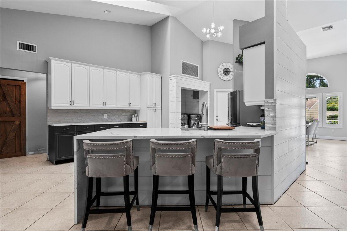 MEADOWLAND COVE 1 OF WELLINGTON - Residential Lease
