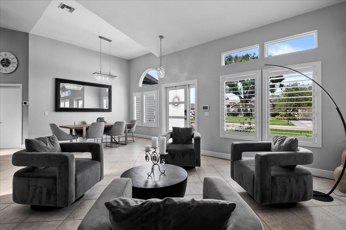 MEADOWLAND COVE 1 OF WELLINGTON - Residential Lease