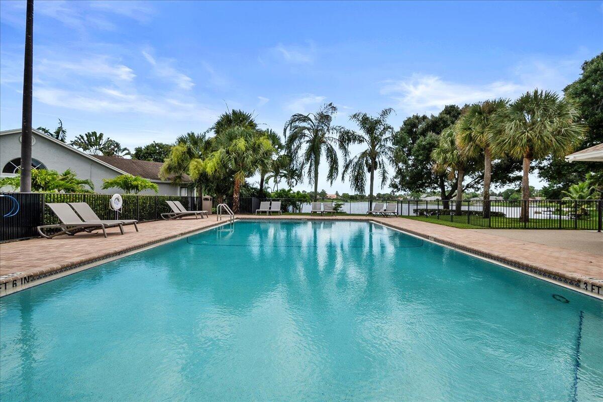 MEADOWLAND COVE 1 OF WELLINGTON - Residential Lease