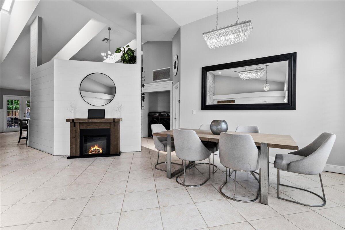 MEADOWLAND COVE 1 OF WELLINGTON - Residential Lease