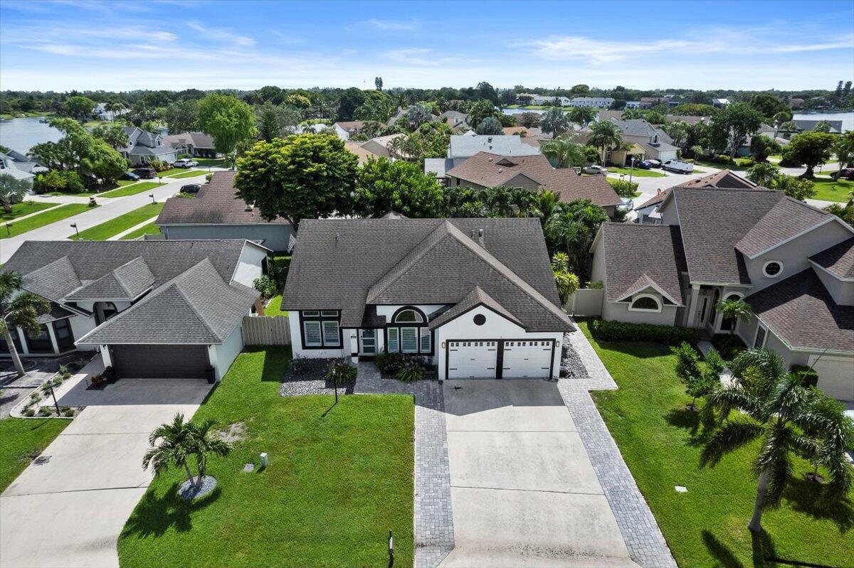MEADOWLAND COVE 1 OF WELLINGTON - Residential Lease