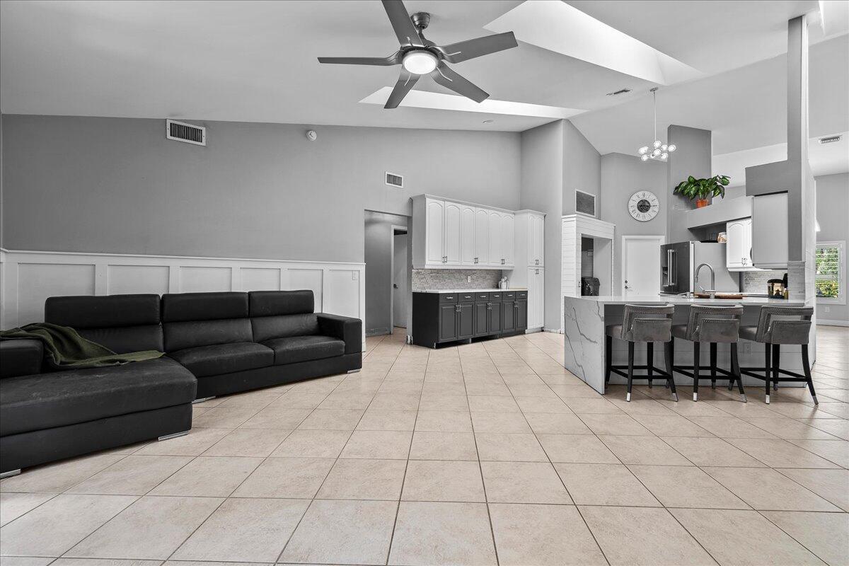 MEADOWLAND COVE 1 OF WELLINGTON - Residential Lease