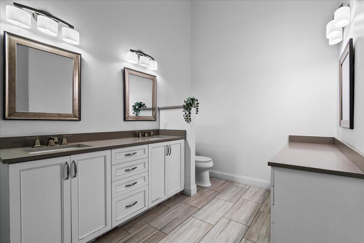 MEADOWLAND COVE 1 OF WELLINGTON - Residential Lease