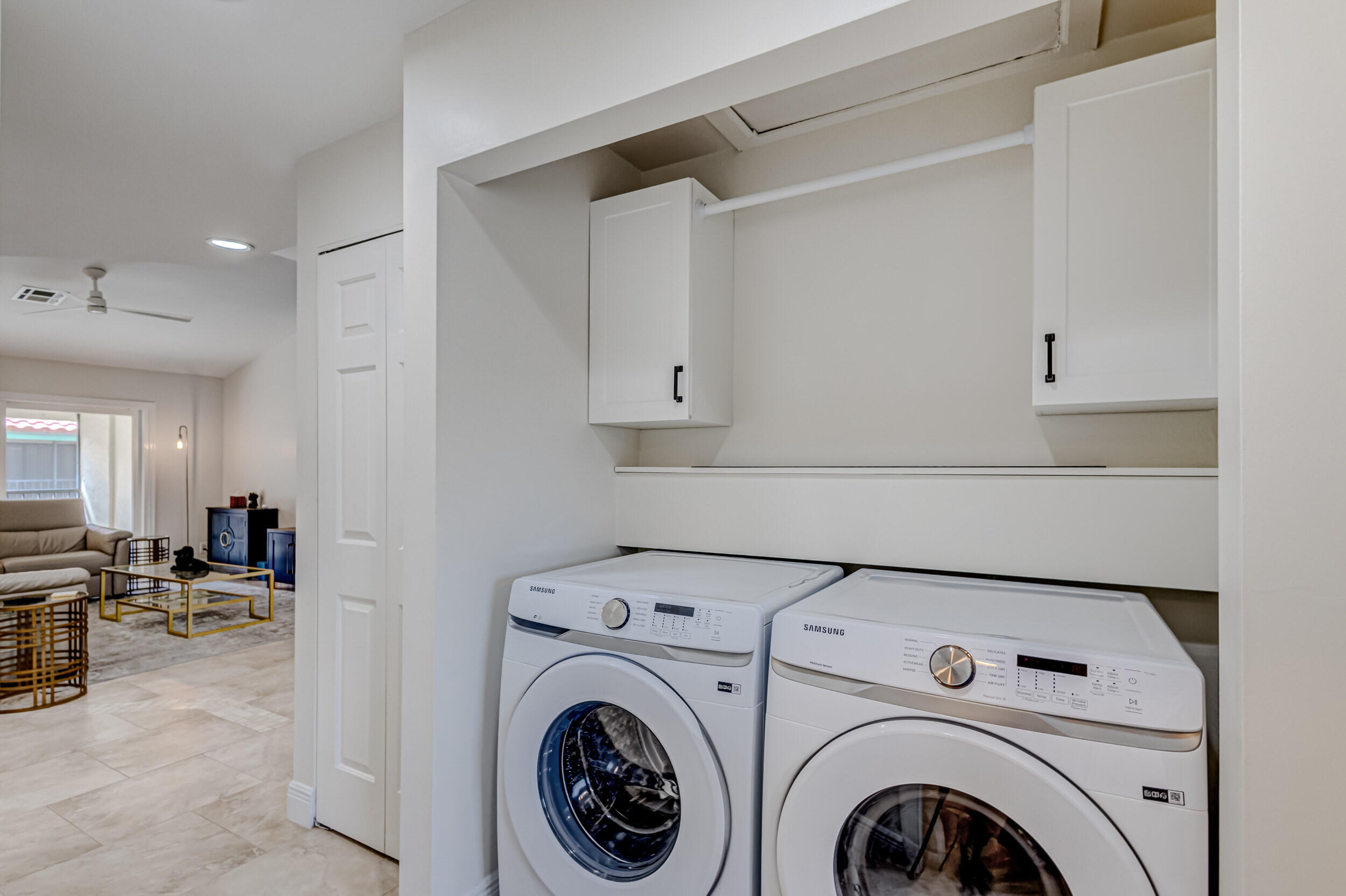 LEXINGTON GREEN CONDO - Residential Lease