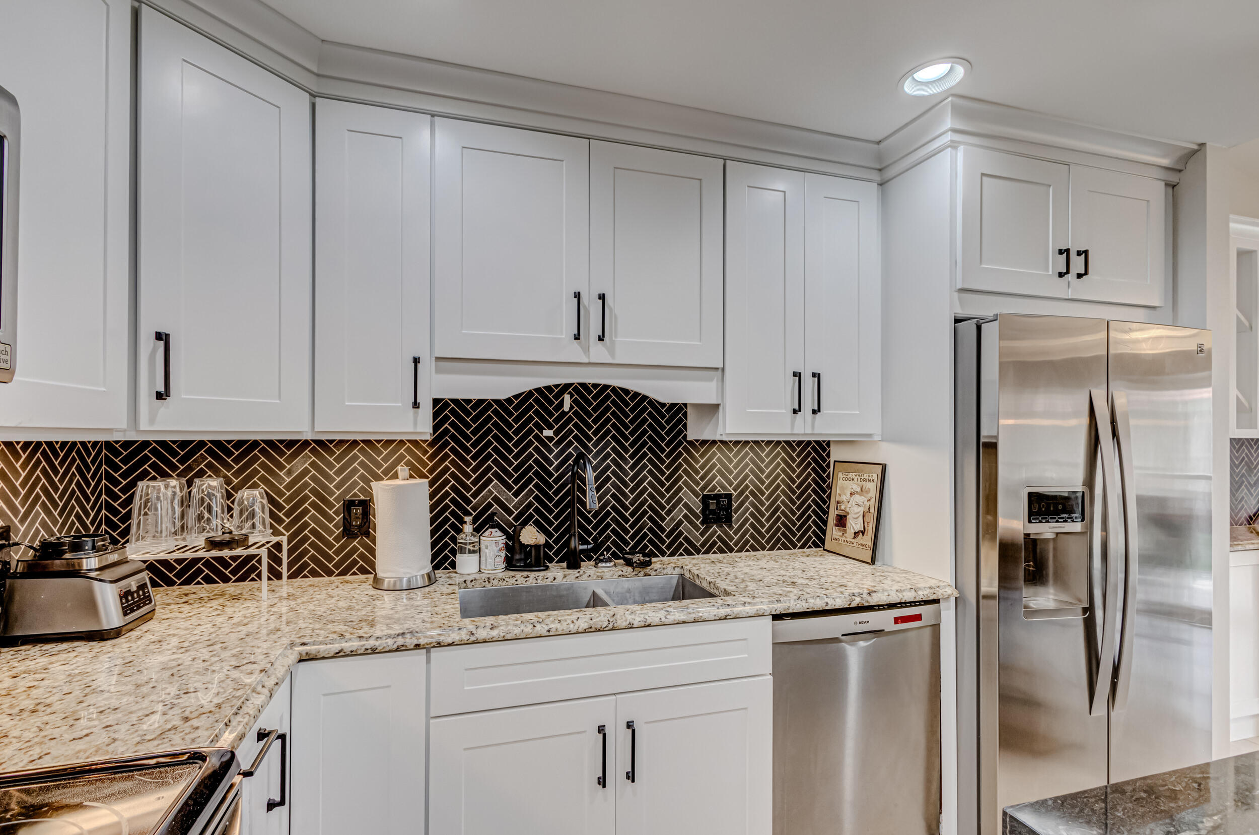 LEXINGTON GREEN CONDO - Residential Lease