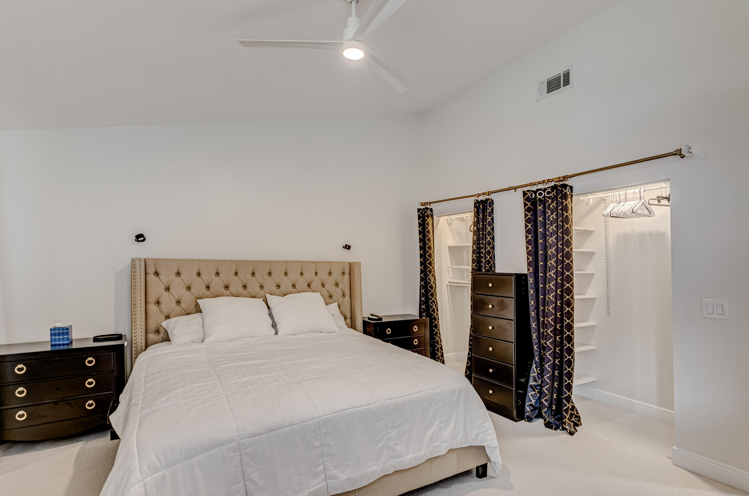LEXINGTON GREEN CONDO - Residential Lease