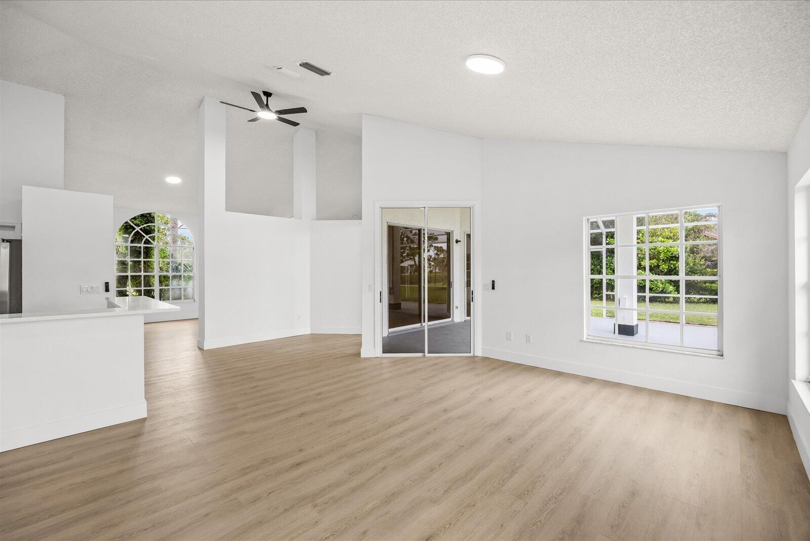 SOUTH PORT ST LUCIE UNIT 18 - Residential