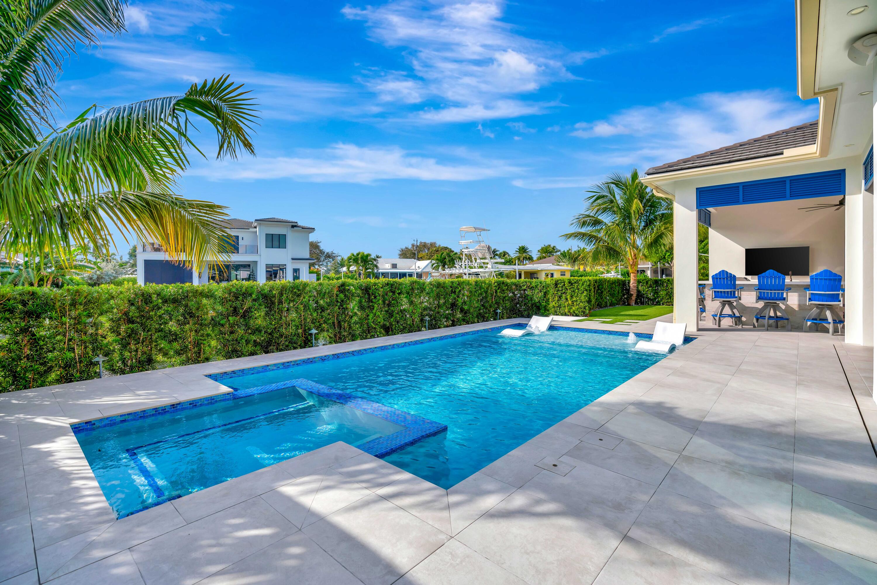 NORTH PALM BEACH VILLAGE OF 2 - Residential