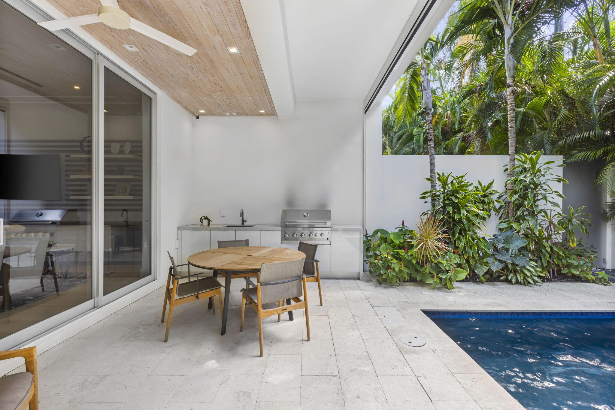 TEN TWENTY LANGER - Residential