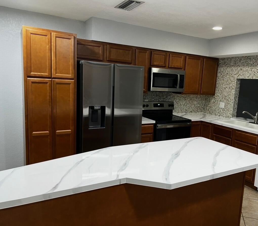 SHADYWOODS PH TWO - Residential Lease