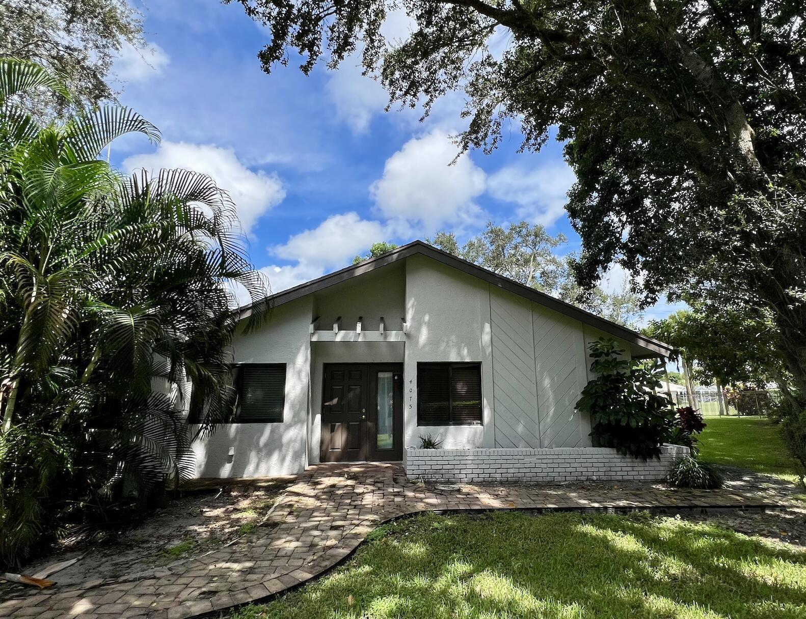 SHADYWOODS PH TWO - Residential Lease