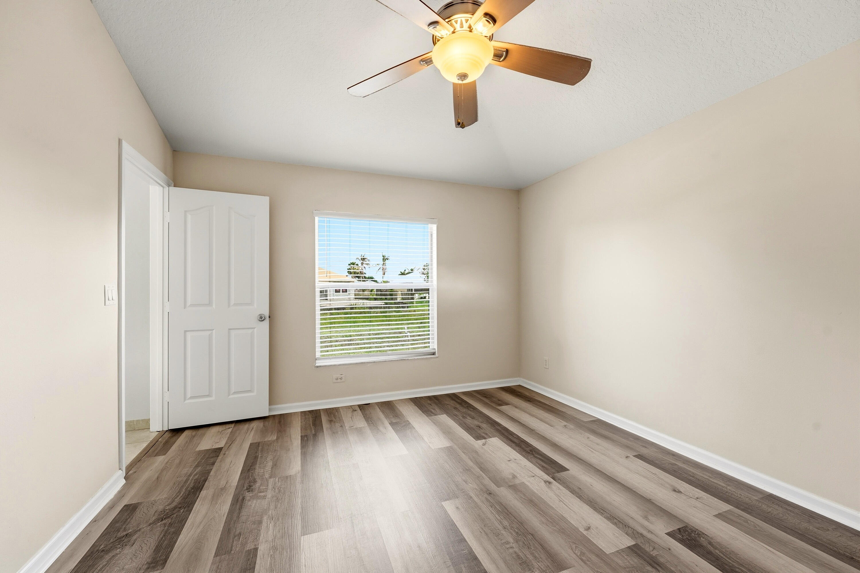 PORT ST LUCIE SECTION 33 - Residential