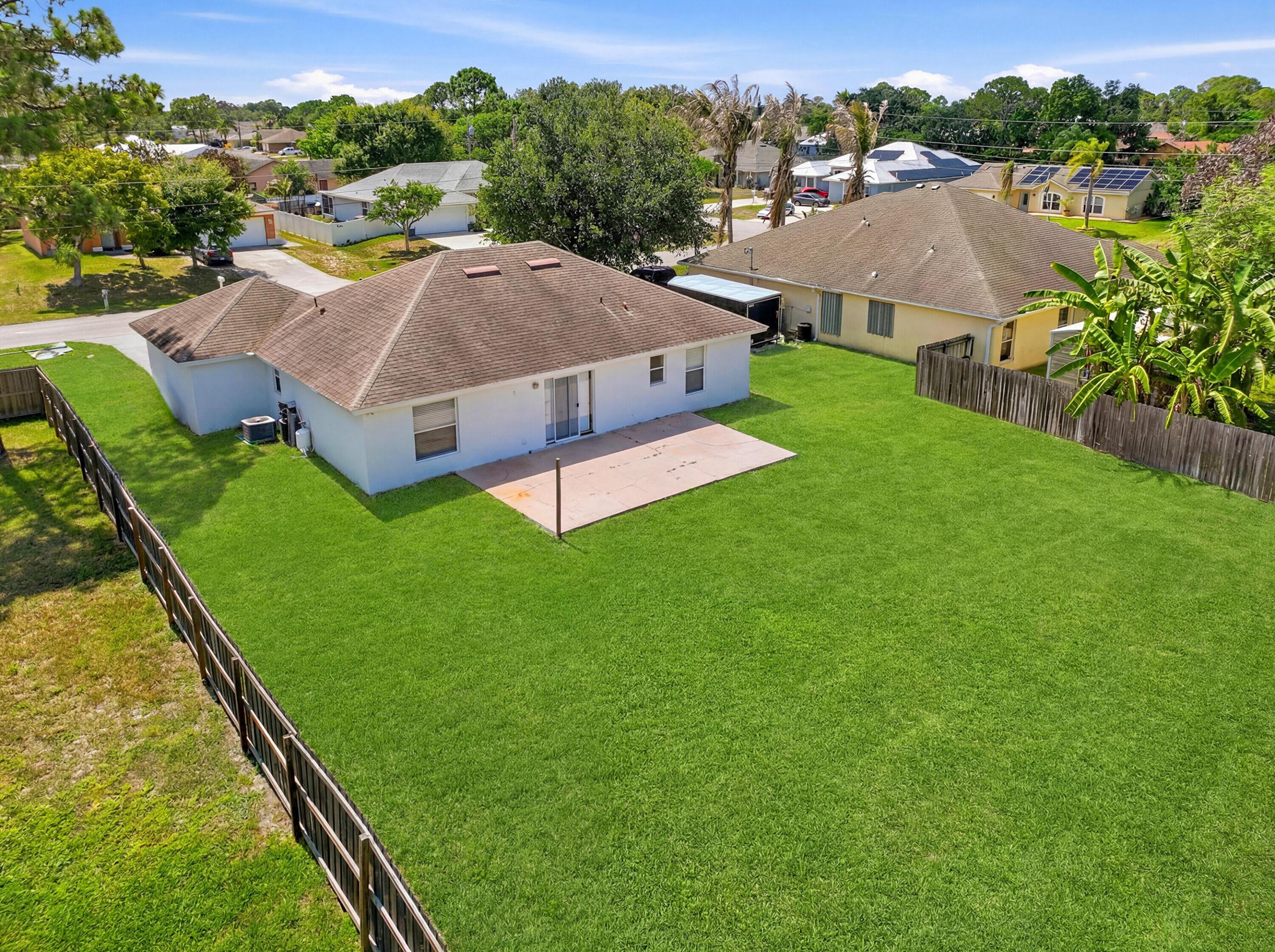 PORT ST LUCIE SECTION 33 - Residential