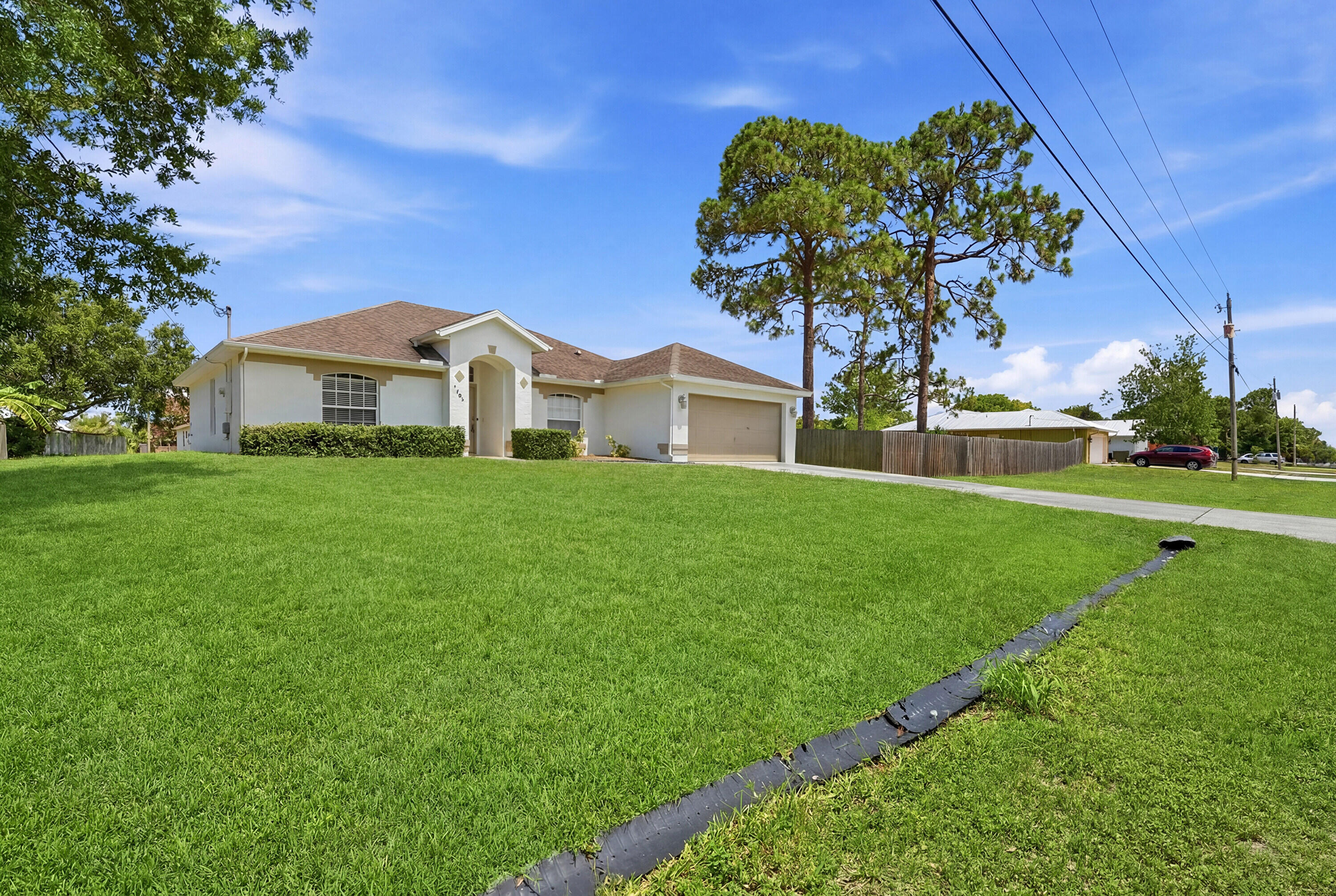 PORT ST LUCIE SECTION 33 - Residential