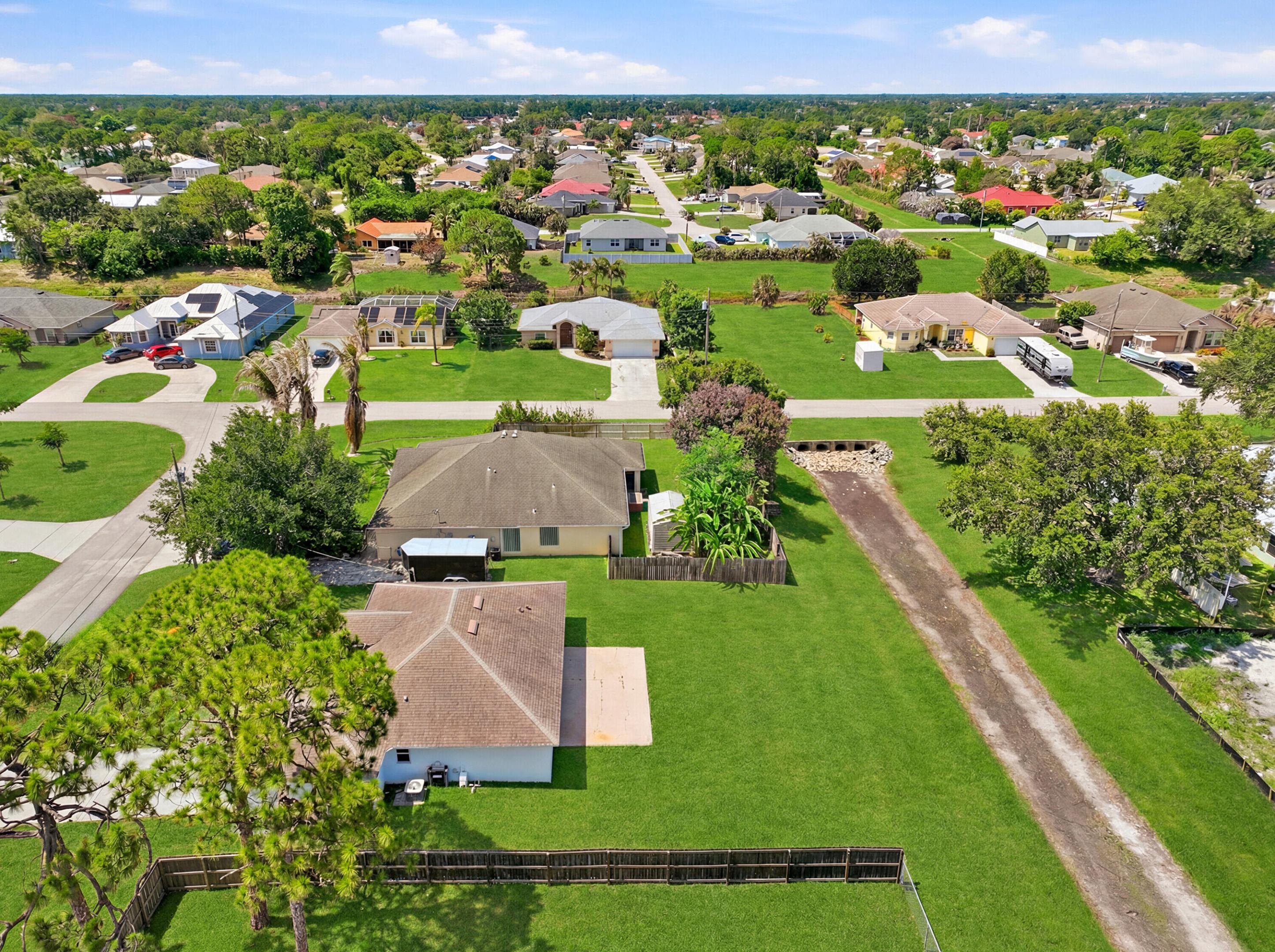 PORT ST LUCIE SECTION 33 - Residential
