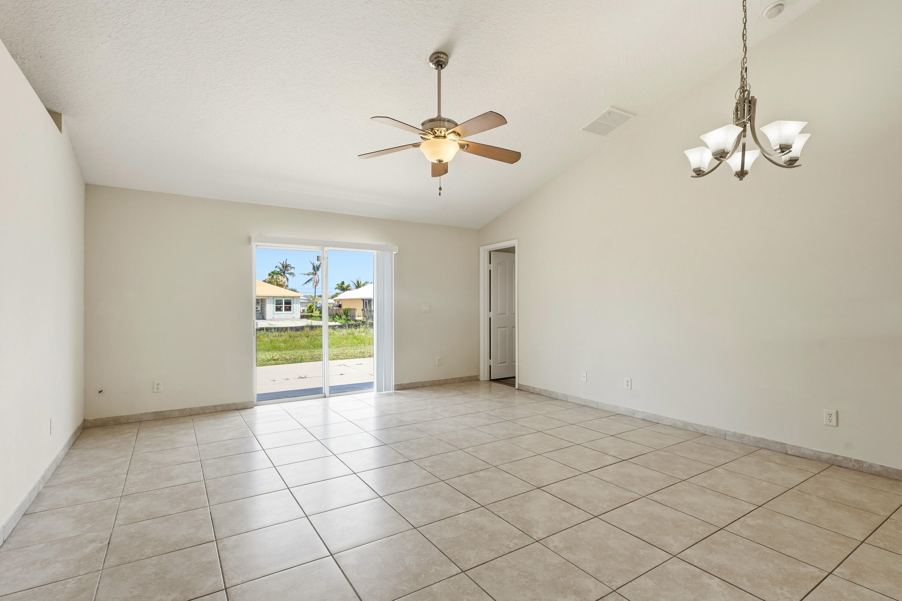 PORT ST LUCIE SECTION 33 - Residential