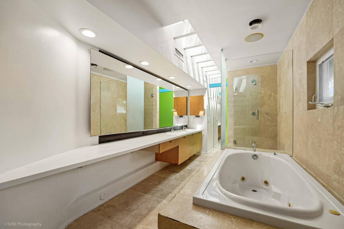 RIO VISTA ISLES - Residential
