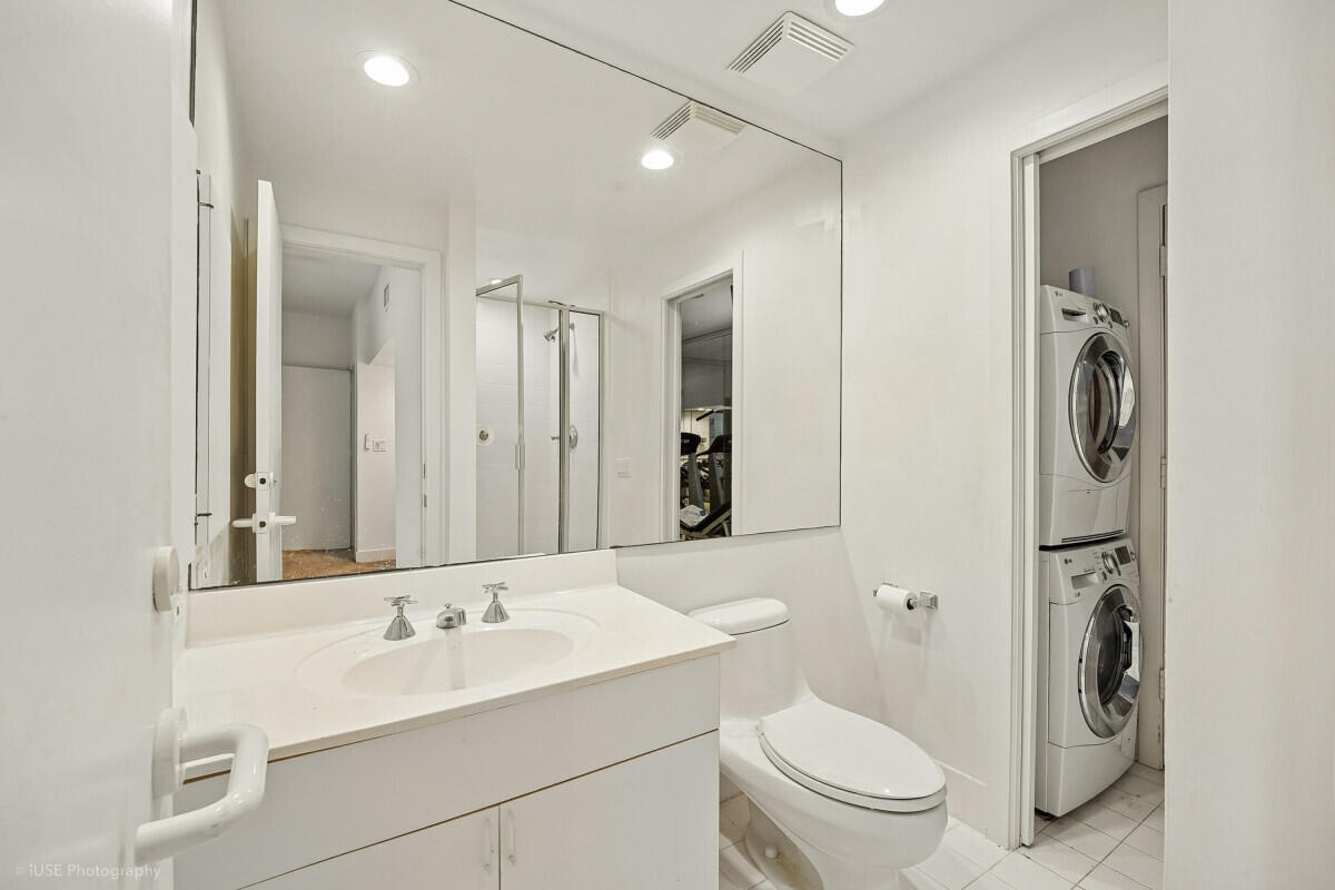 RIO VISTA ISLES - Residential