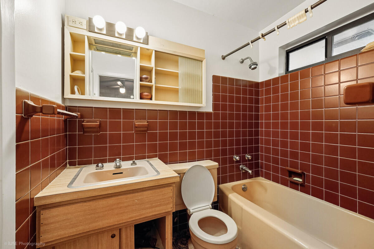 RIO VISTA ISLES - Residential