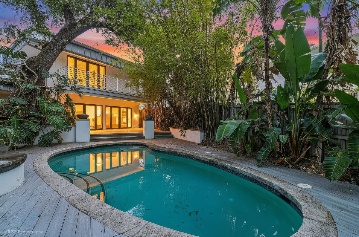 RIO VISTA ISLES - Residential