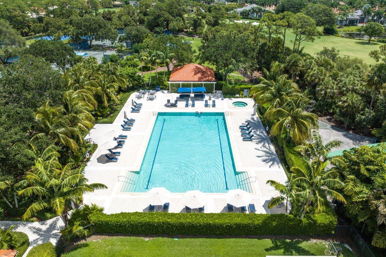 BREAKERS WEST - Residential