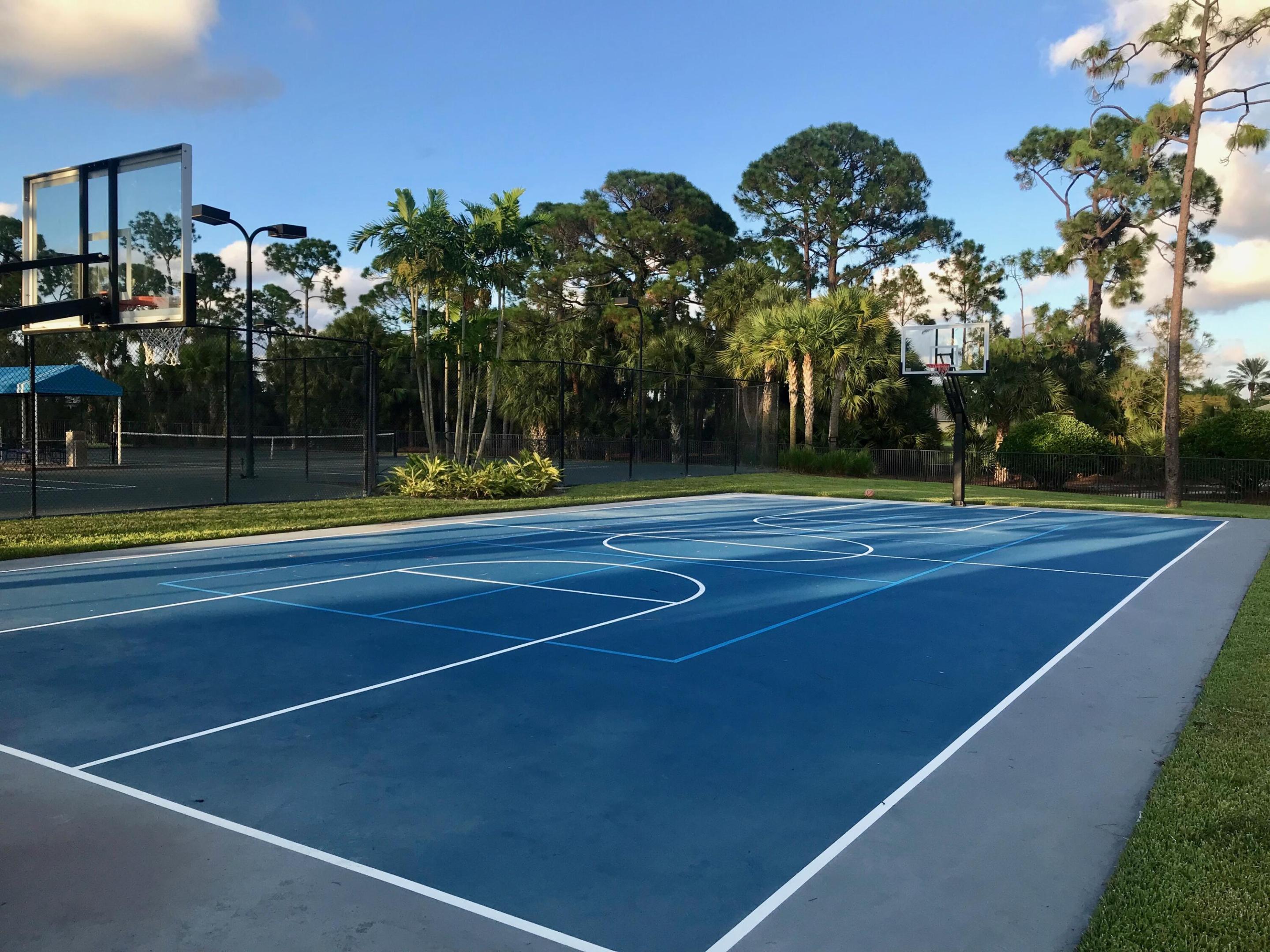 BREAKERS WEST - Residential