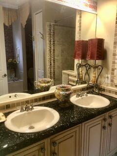 HILLSBORO ASSOCIATES PLAT - Residential
