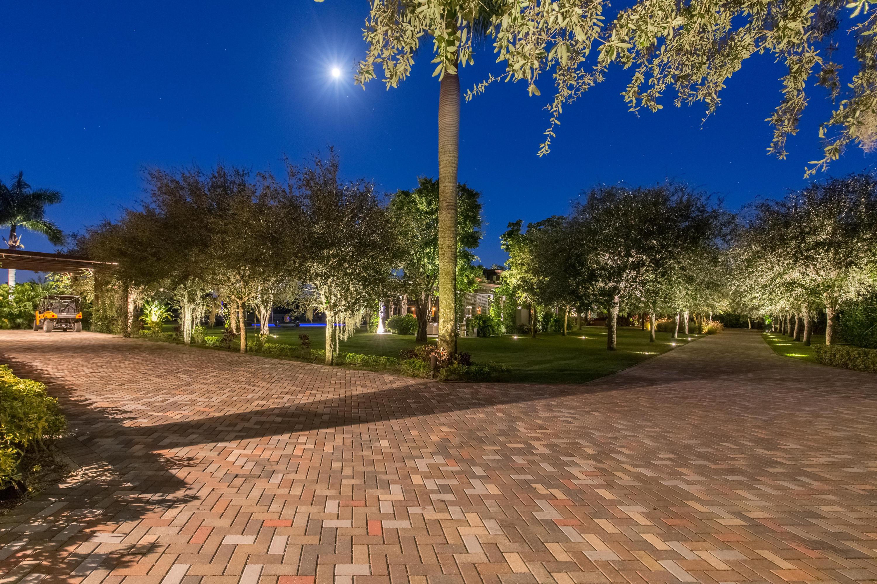LAS PALMAS EQUESTRIAN - Residential