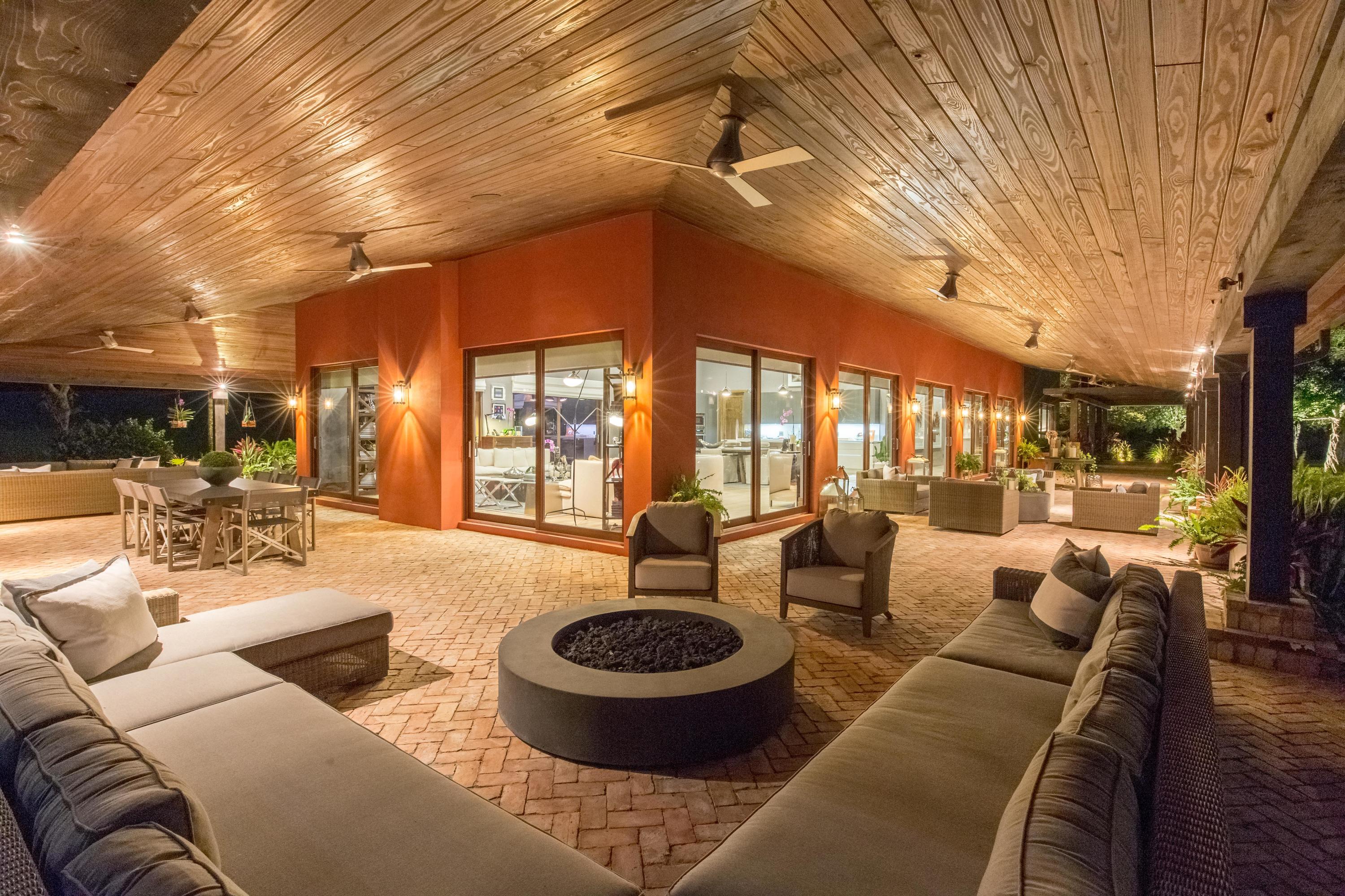 LAS PALMAS EQUESTRIAN - Residential