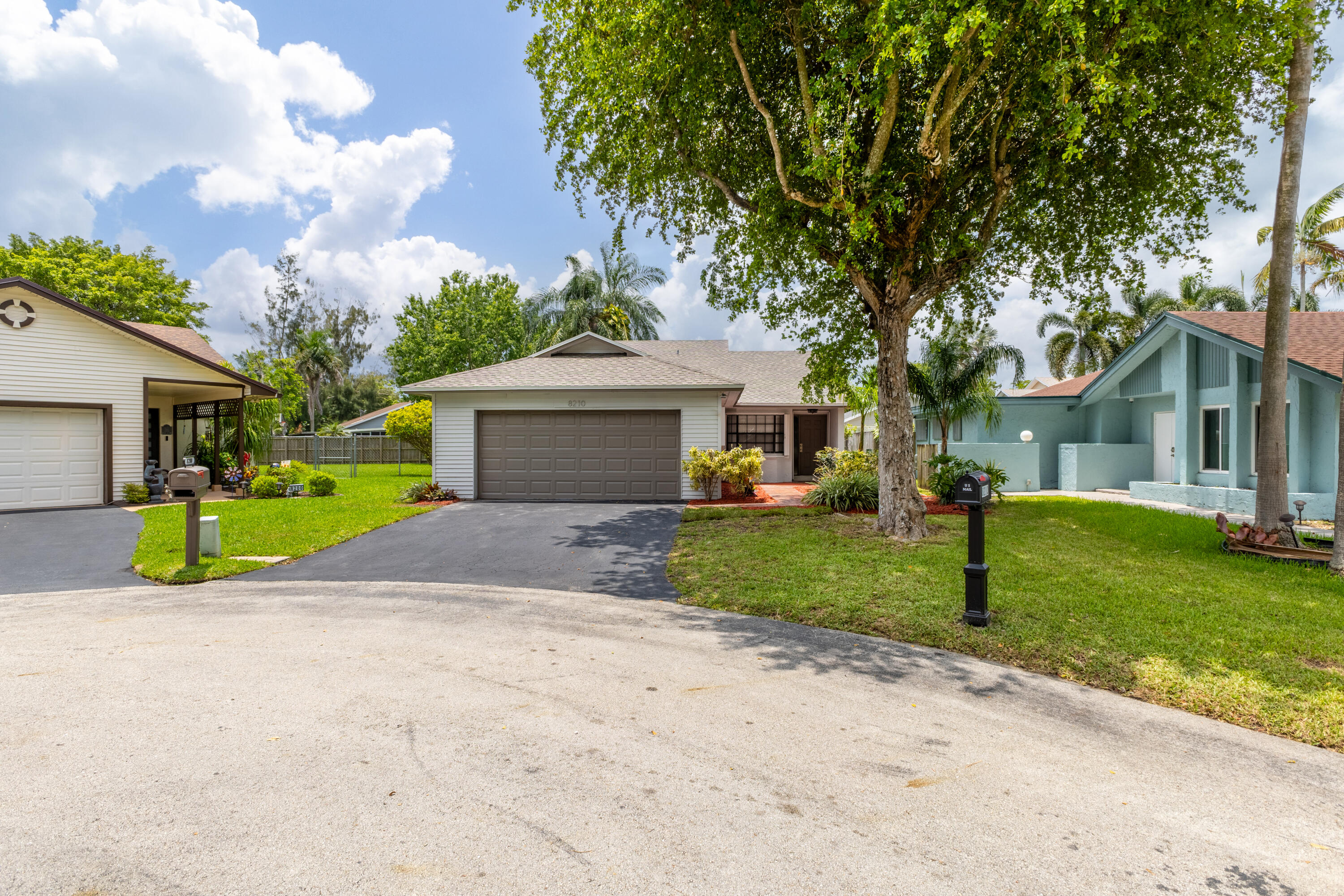 WOODS OF ROLLING HILLS - Residential