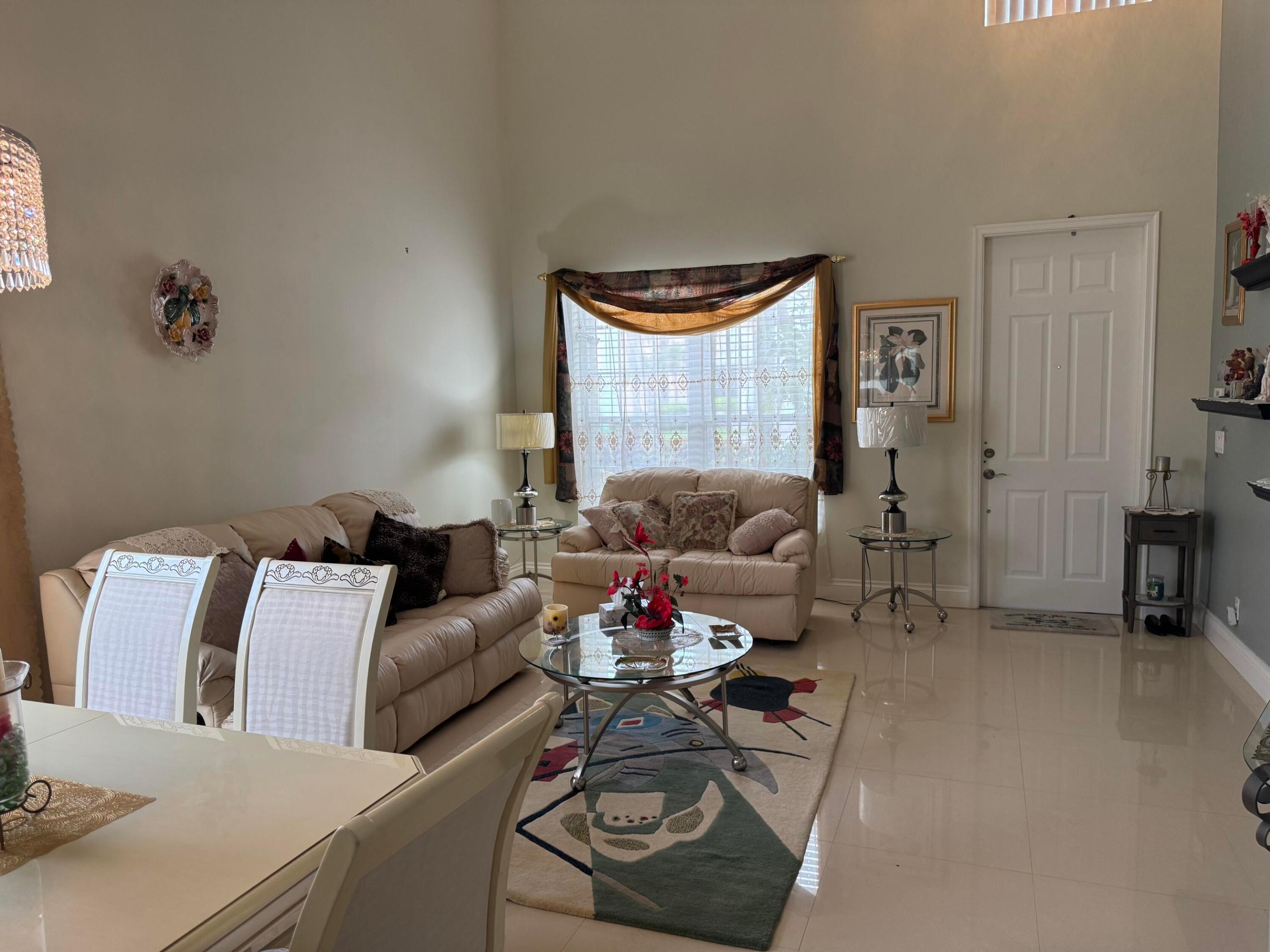 MIZNER POINTE OF BOCA VIA ANCHO - Residential