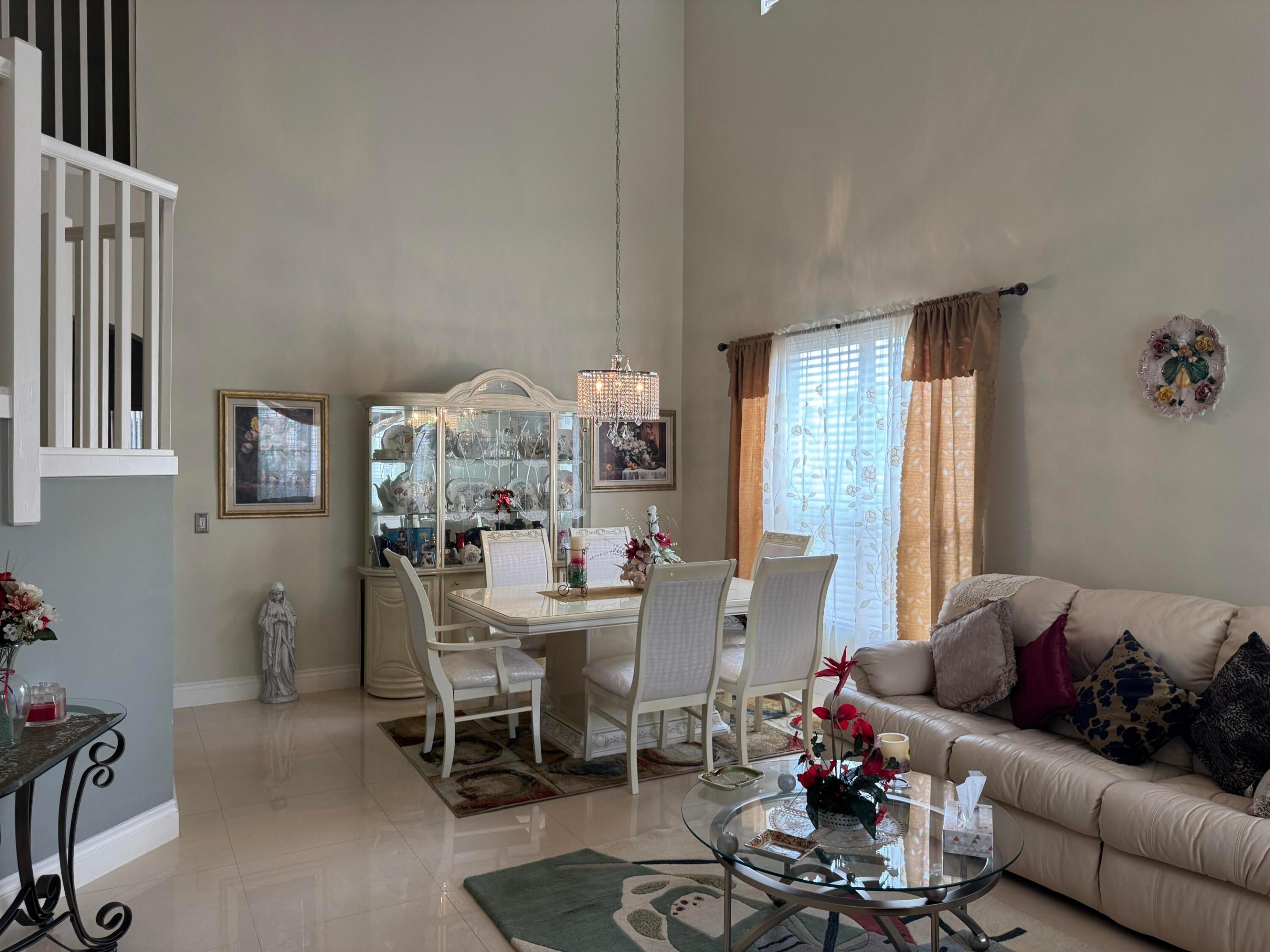 MIZNER POINTE OF BOCA VIA ANCHO - Residential