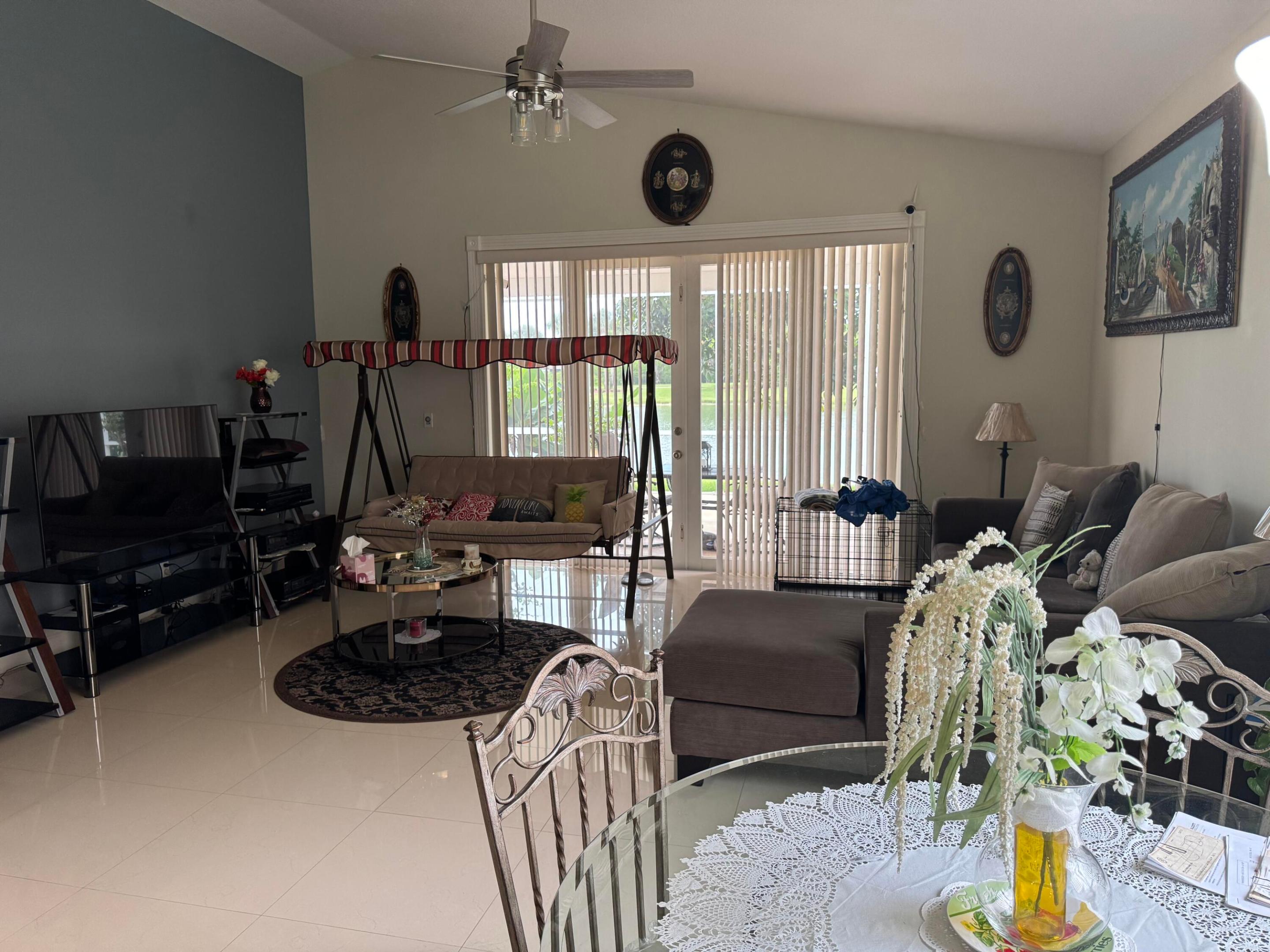 MIZNER POINTE OF BOCA VIA ANCHO - Residential