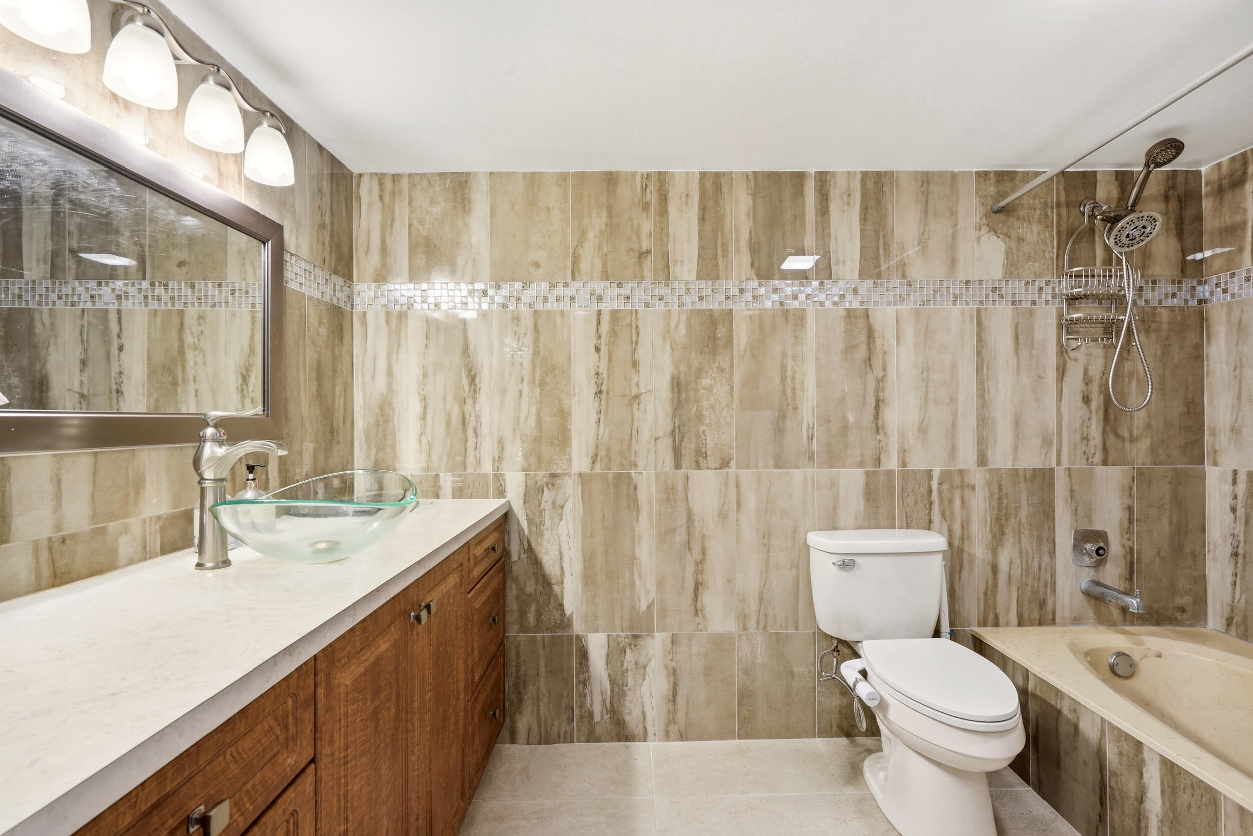 FAIRWAY PARK CONDO - Residential