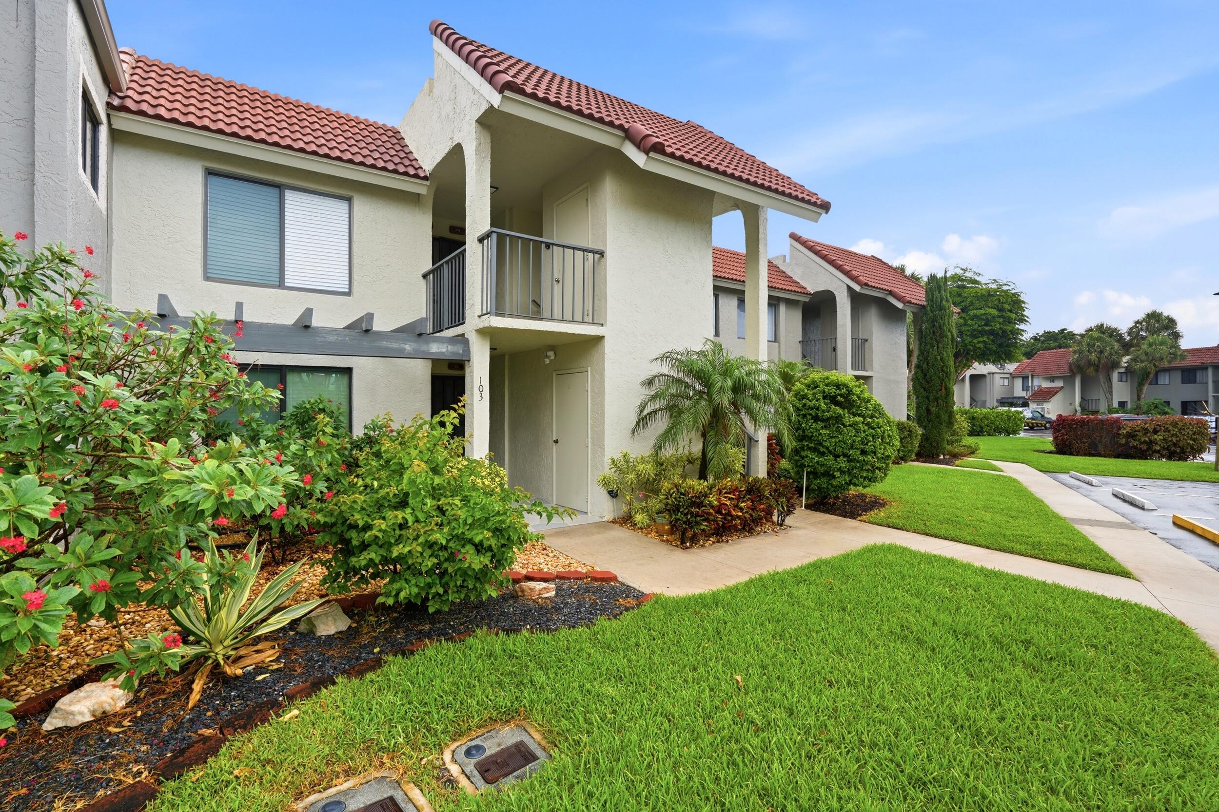 FAIRWAY PARK CONDO - Residential