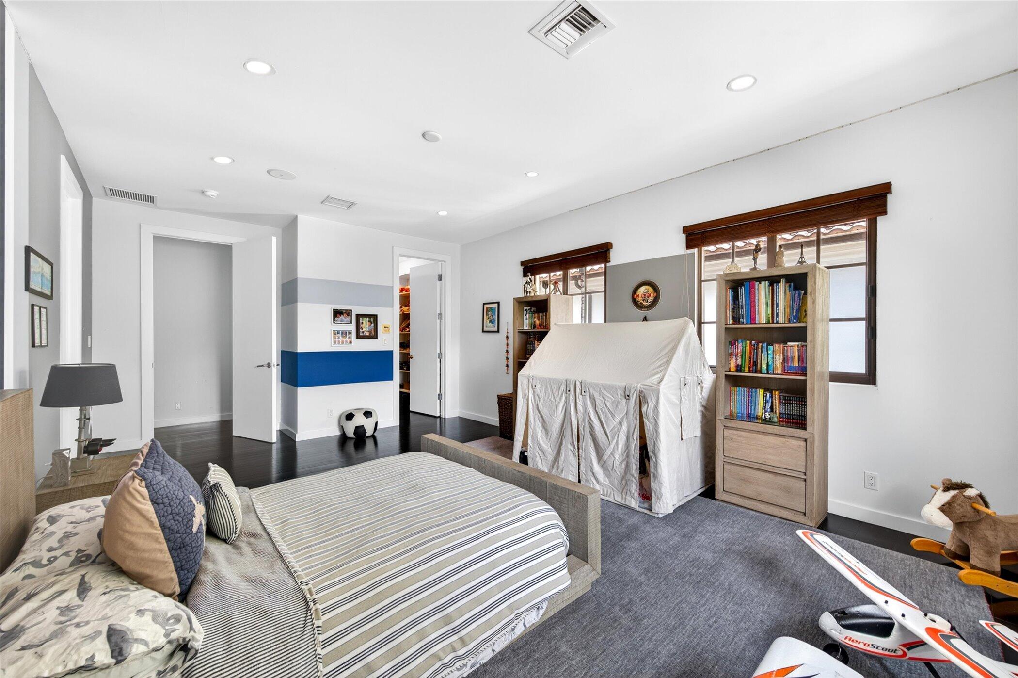 CORAL RIDGE - Residential