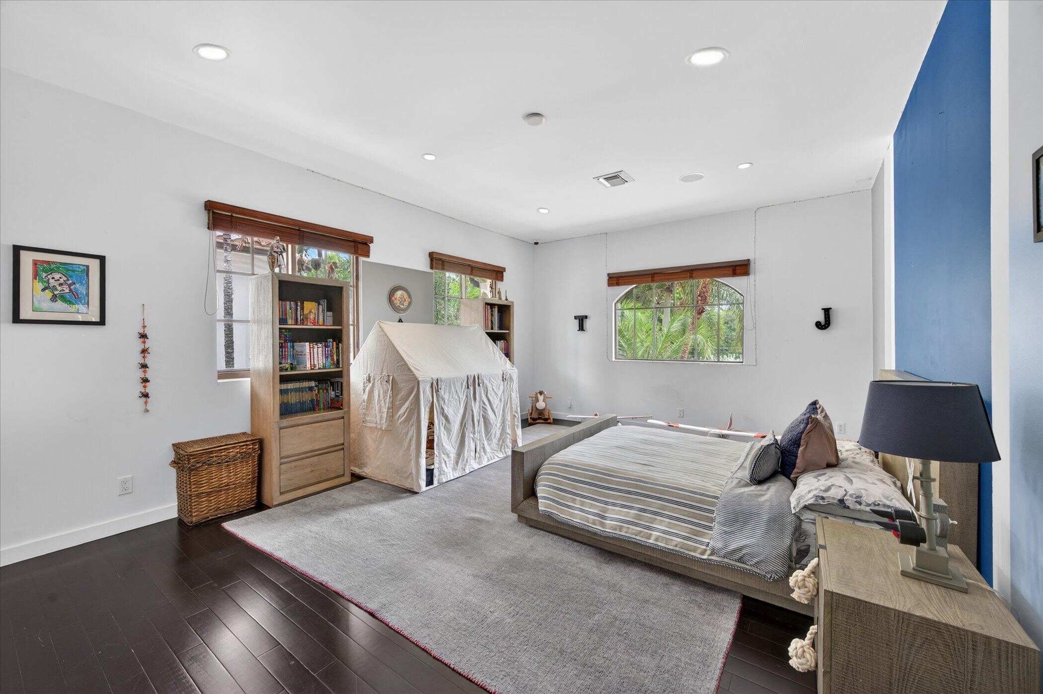 CORAL RIDGE - Residential
