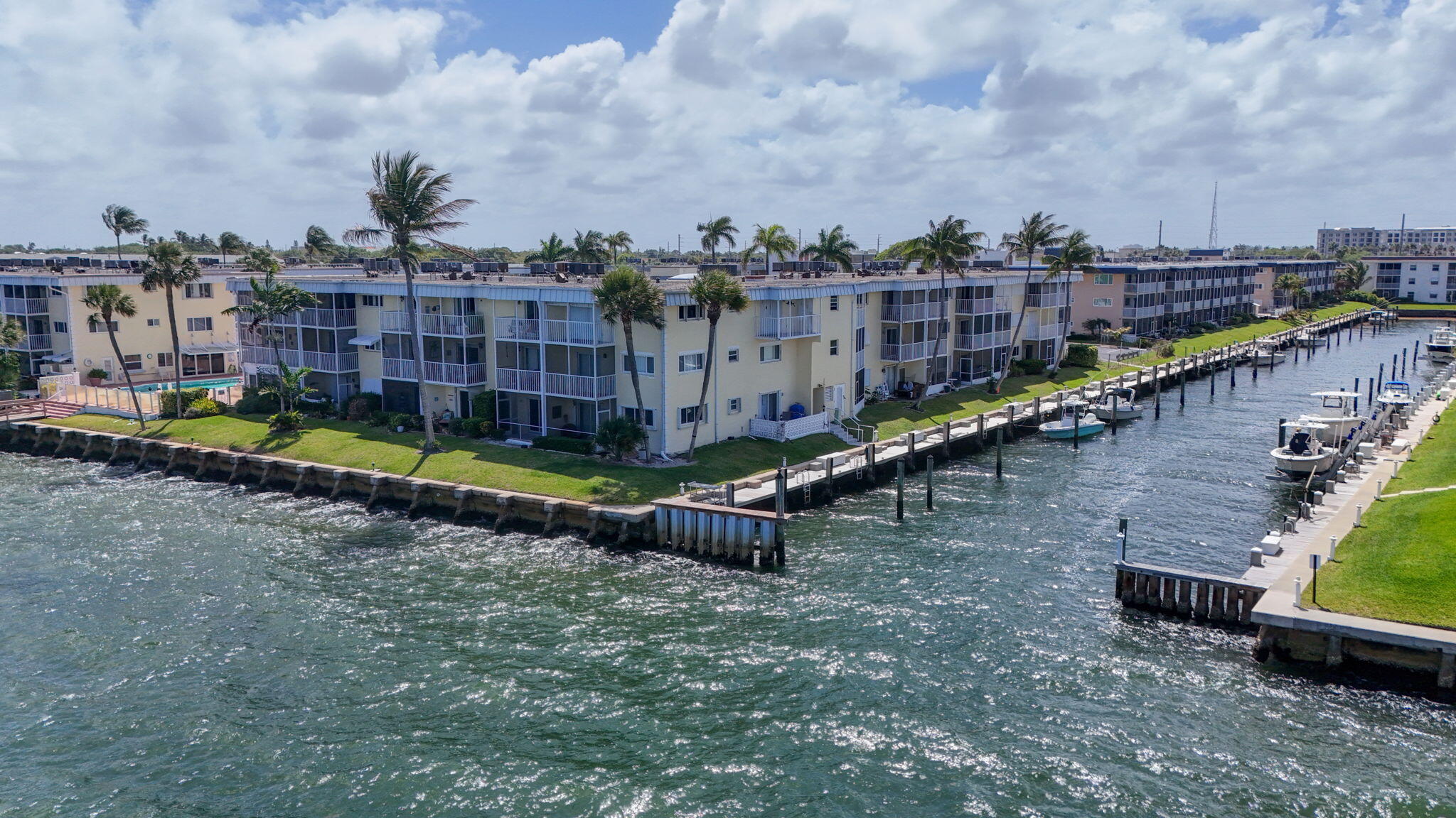 LAKE COLONY APTS ONE INC - Residential