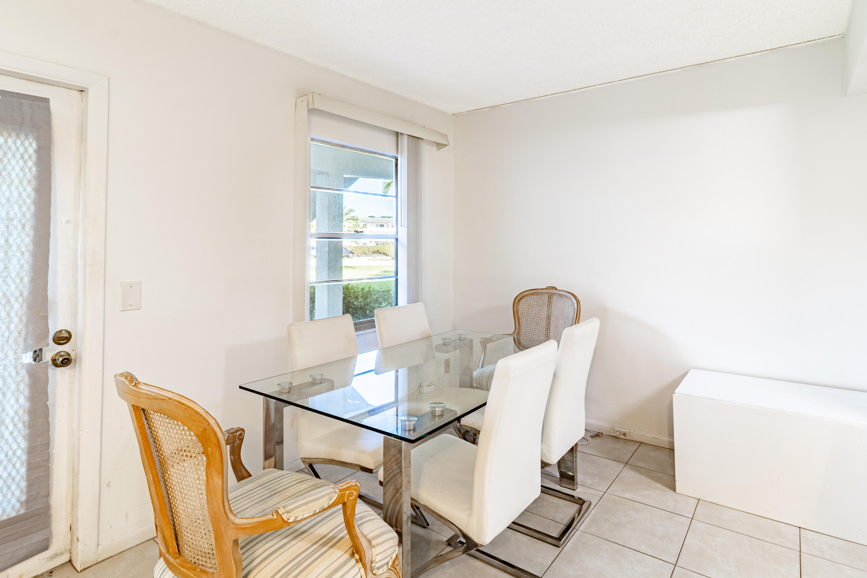 FANSHAW AT CENTURY VILLAGE CONDO - Residential