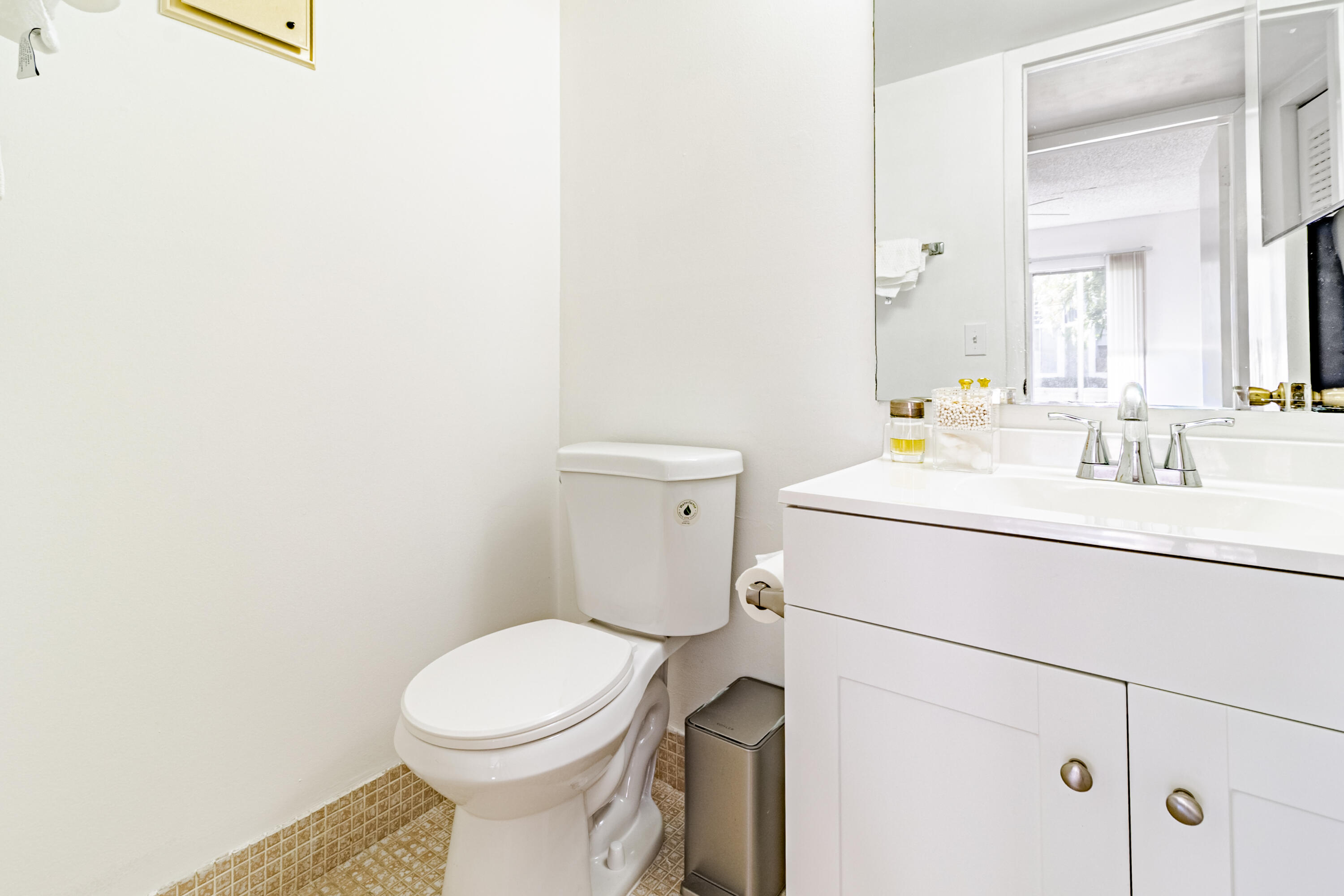 FANSHAW AT CENTURY VILLAGE CONDO - Residential