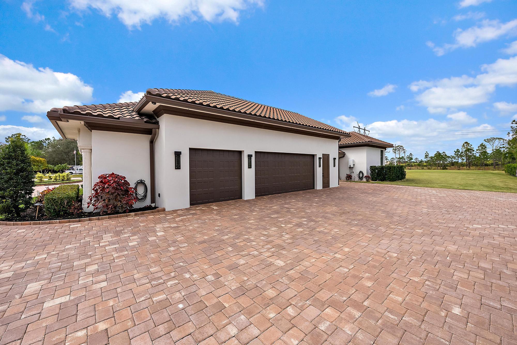SABAL CREEK - Residential