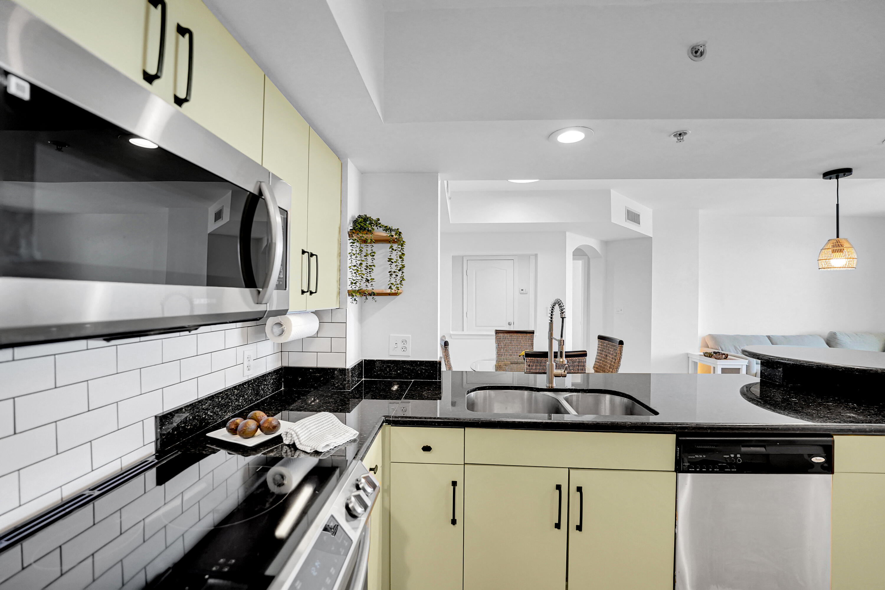 WAVERLY AT LAS OLAS CONDO - Residential