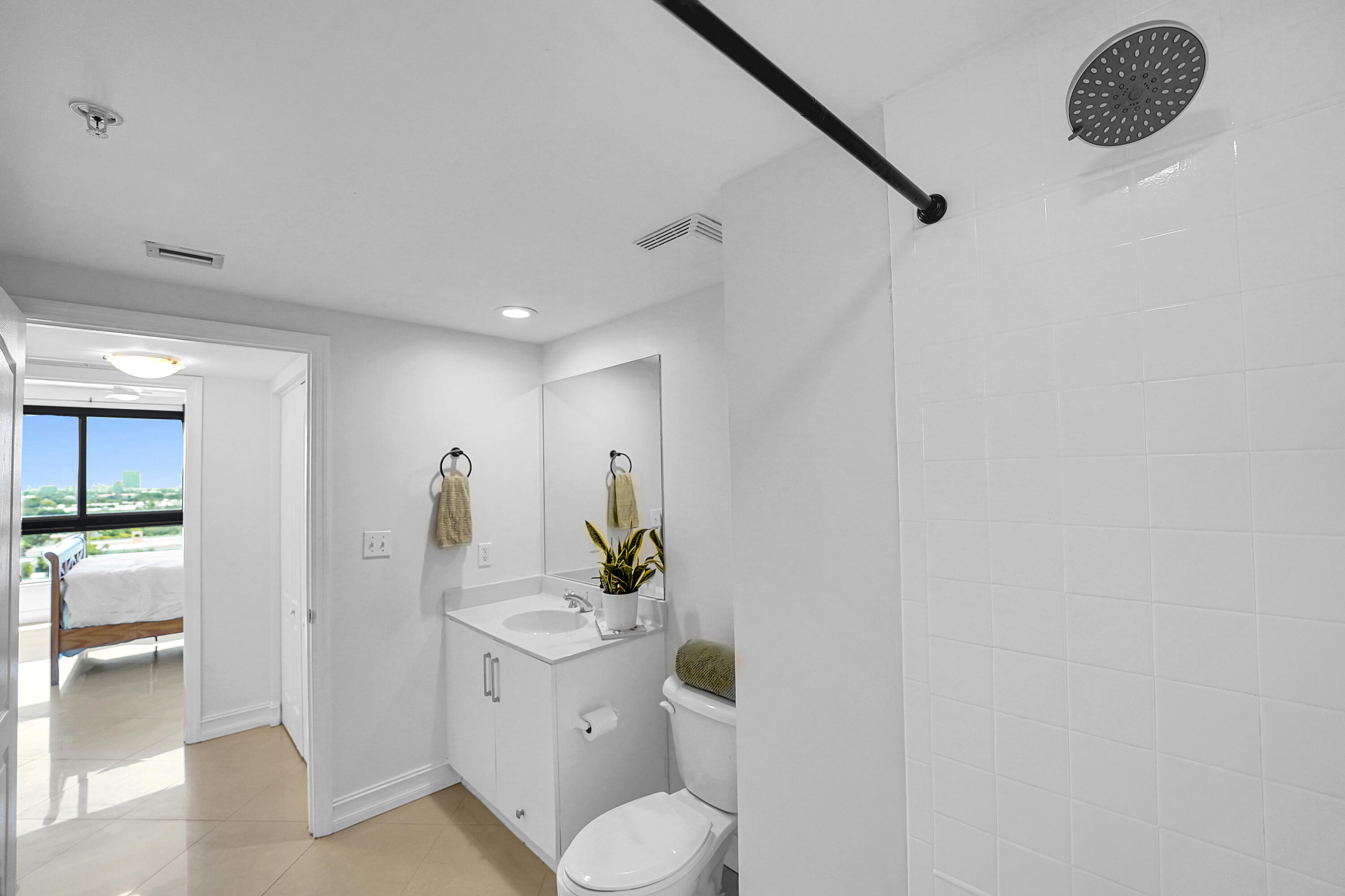 WAVERLY AT LAS OLAS CONDO - Residential