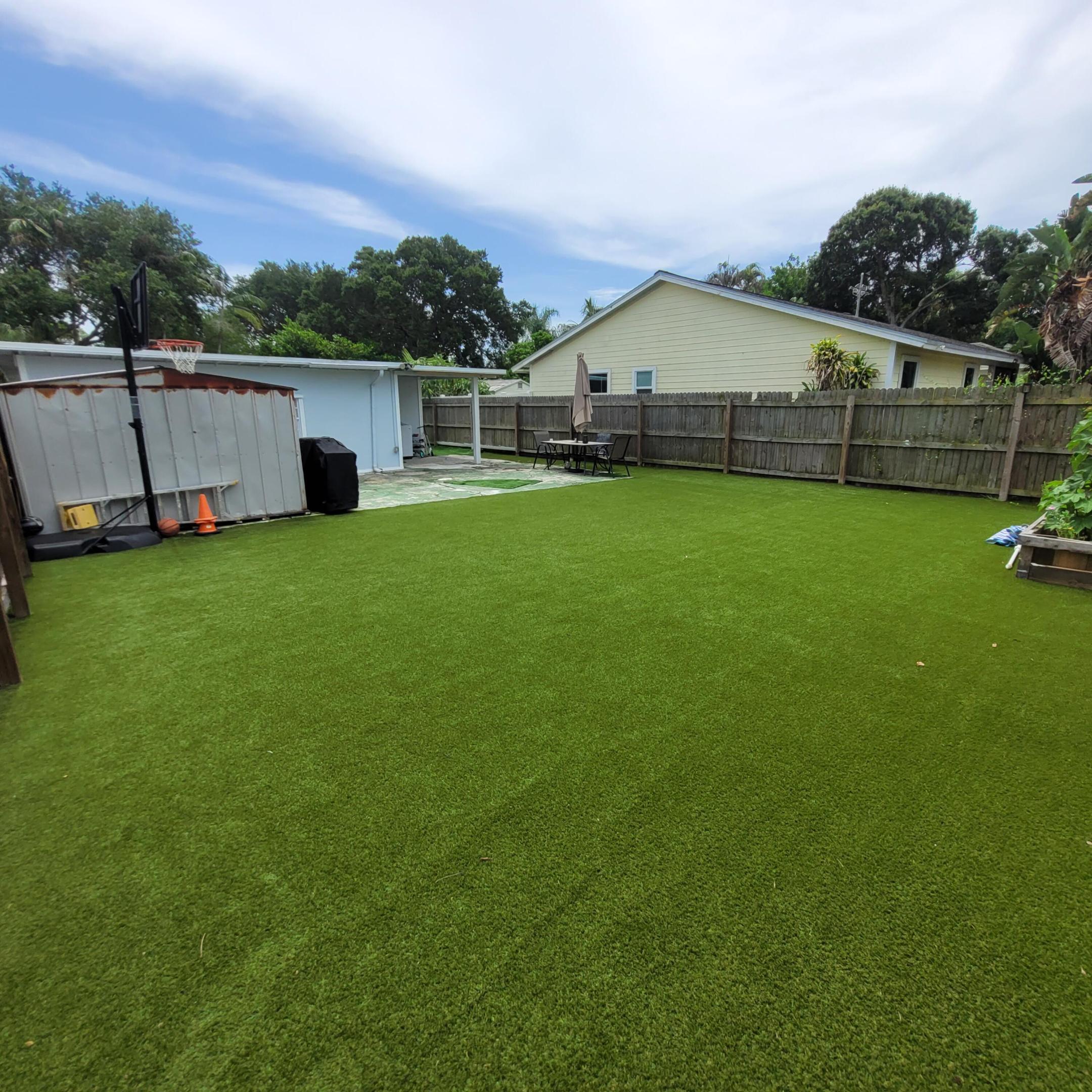 PINE GARDENS - Residential