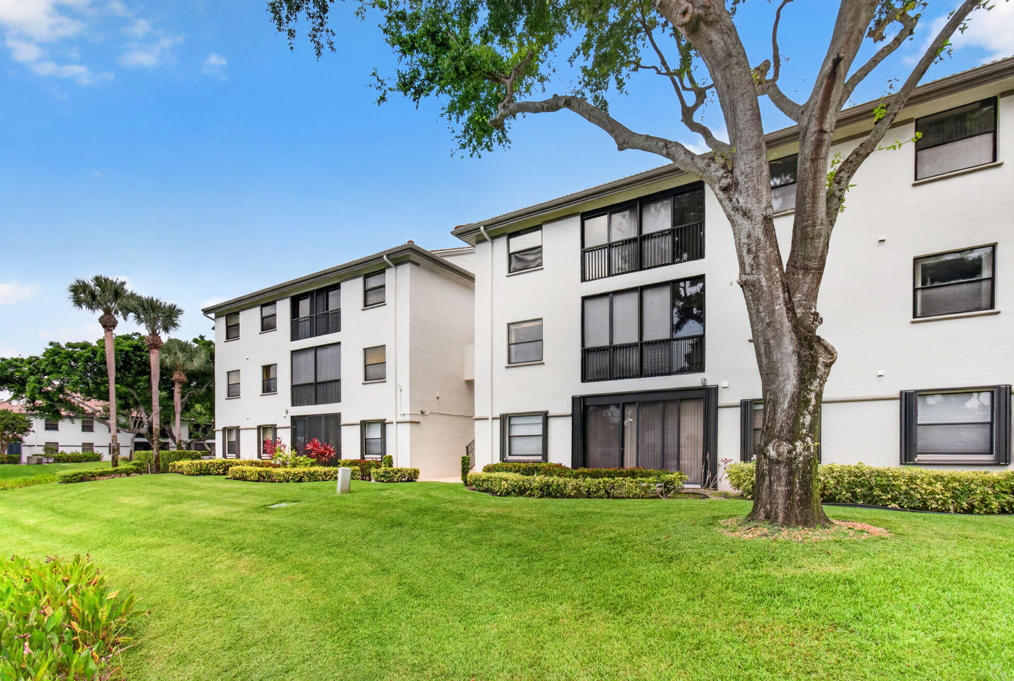 GIARDINO VILLAGE CONDOS - Residential