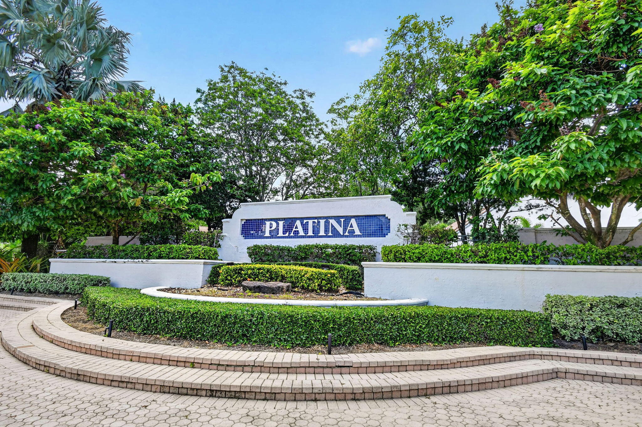 GIARDINO VILLAGE CONDOS - Residential