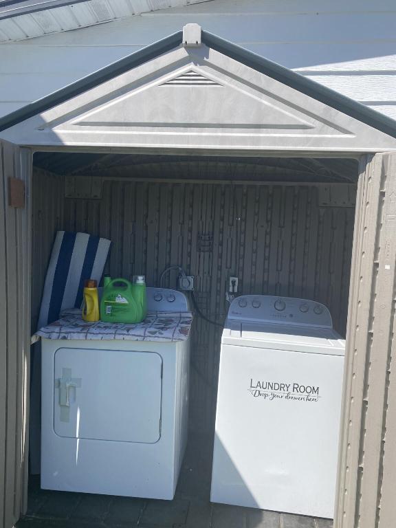 BREEZE HILL RESORT MOBILE HOME PARK - Residential